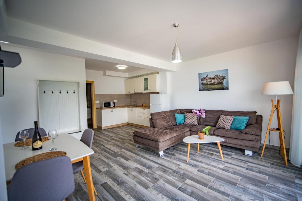 Apartments Edera Tivat Exterior foto