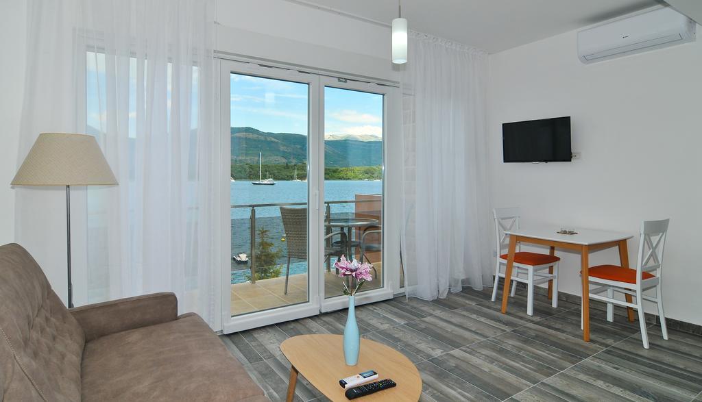Apartments Edera Tivat Exterior foto